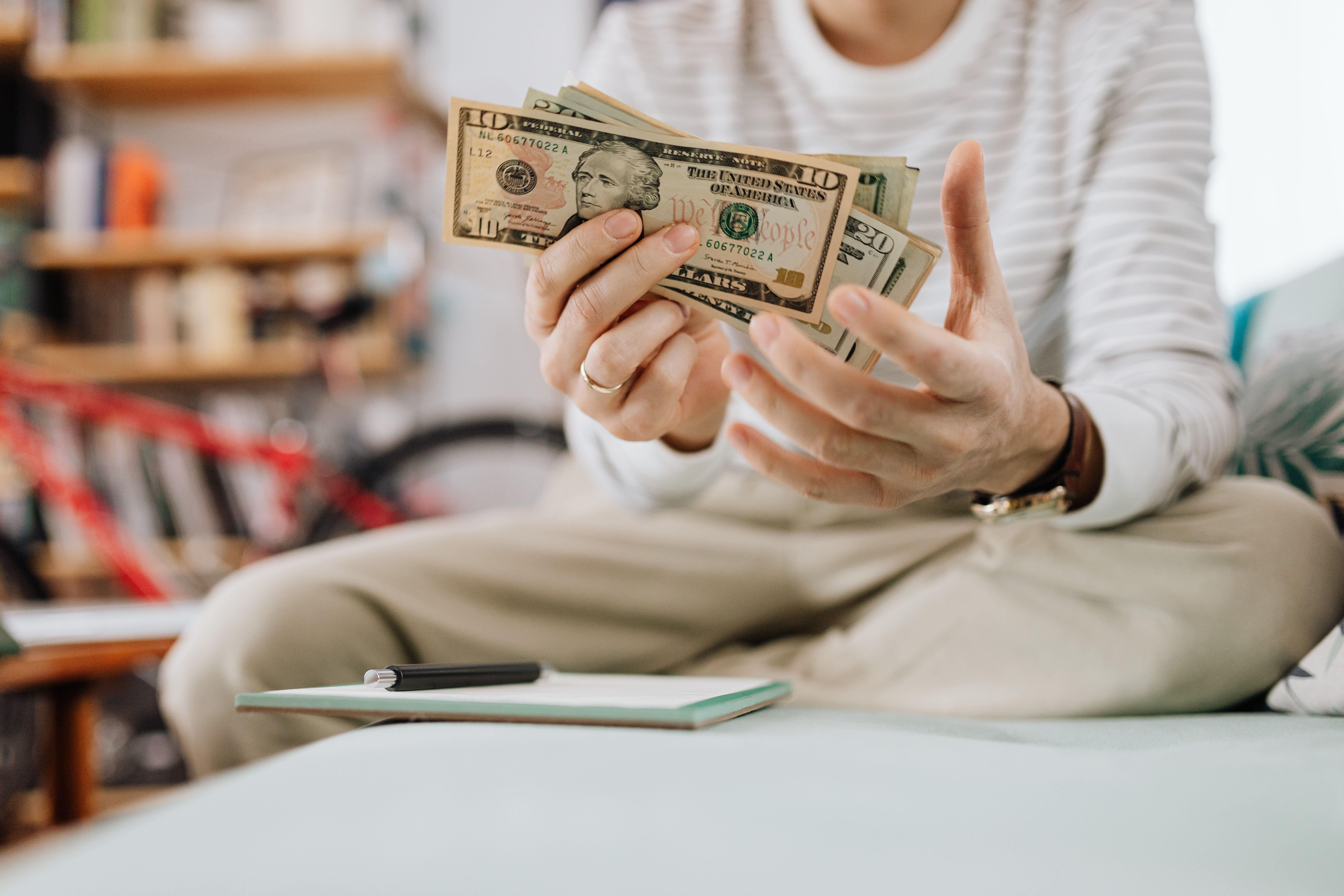 How AI Is Transforming Personal Finance Management